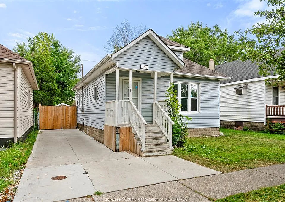 1122 Saint Luke Rd