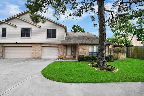 7821 Theissetta Dr #141 Photo 1