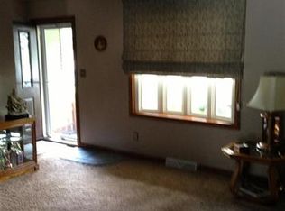 2379 Oak Trace Dr, Youngstown, OH 44515