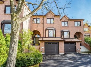 1100 Queens Ave #16, Oakville, ON L6H2B5
