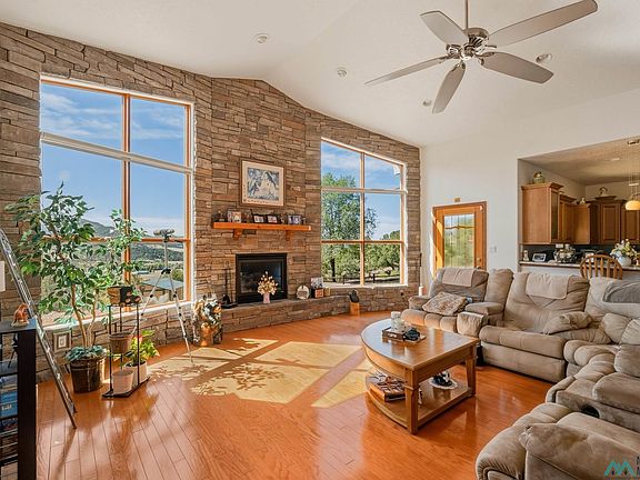 4th image of 49 Carisbrook Rd