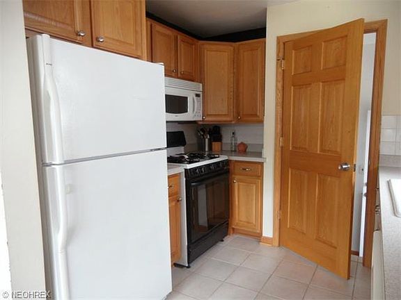 4th image of 6970 Parma Park Blvd