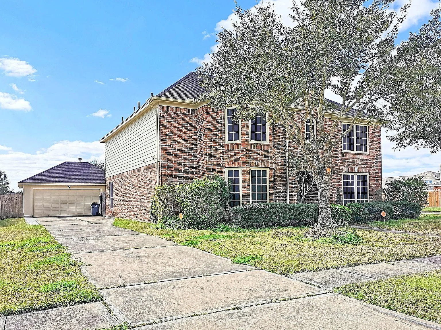 4 bed, 3.5 bath, 3147 sqft, $2,450 — Photo 2