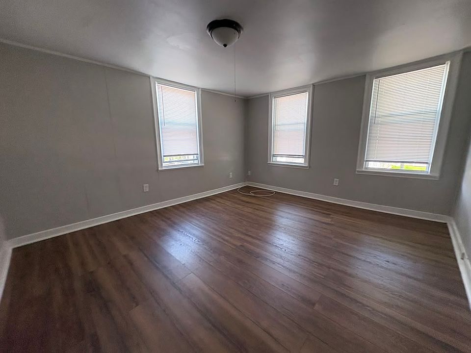 1st image of 24 Dickerman St #22