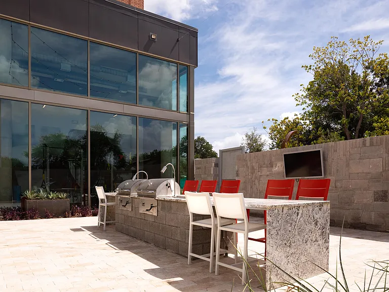 Residences at Saltillo — Photo 11