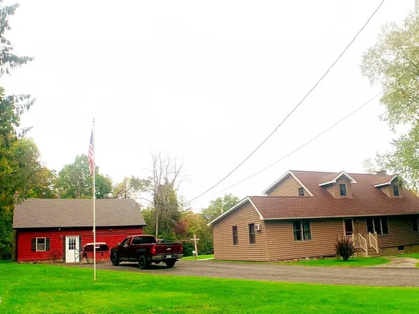 50 Schoolhouse Road, Coxsackie, NY 12192