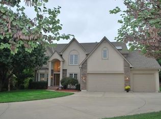 504 NW Timber Ridge Trl, Lees Summit, MO 64081