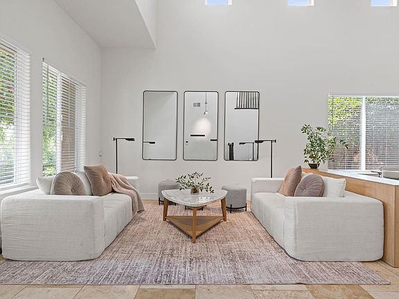 5th image of 8033 Marigola Dr