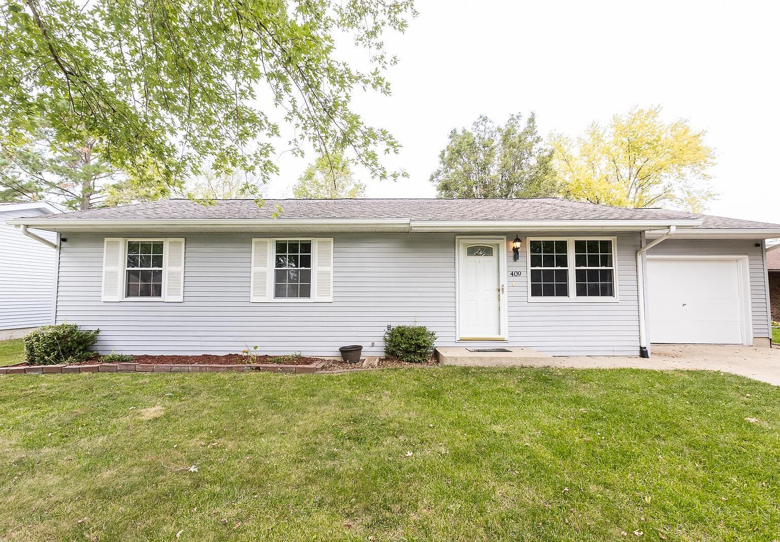 409 S Smith St, Smithton, IL 62285 Zillow