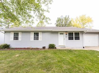 409 S Smith St, Smithton, IL 62285