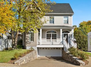 62 Park Ave, Old Greenwich, CT 06870