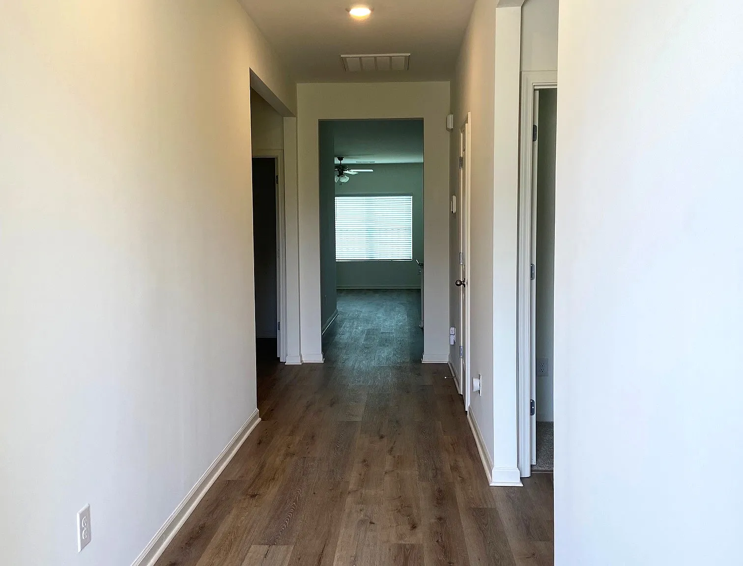 4 bed, 1774 sqft, $2,395 — Photo 2