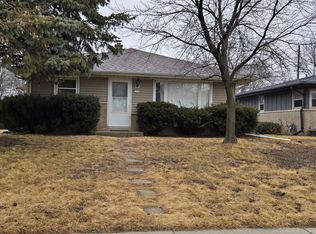 1908 W Mill Rd, Glendale, WI 53209