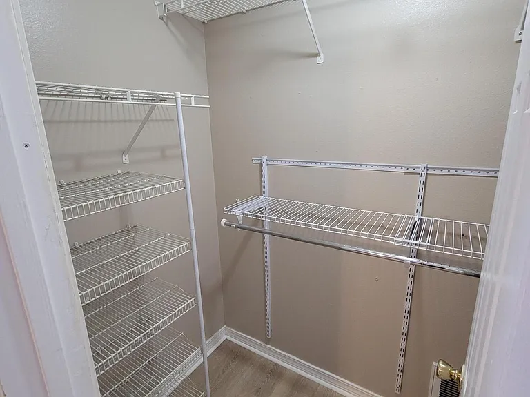 2405 Hemlock Dr — Photo 14