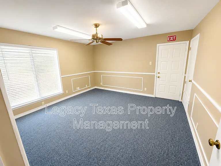 508 N Crowley Rd — Photo 16