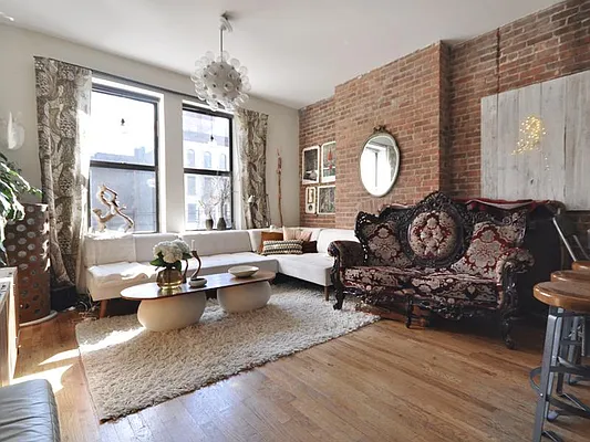 Rented by Keller Williams NYC | media 20