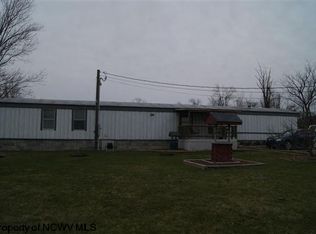 9 Pittsburgh St, Uniontown, PA 15401