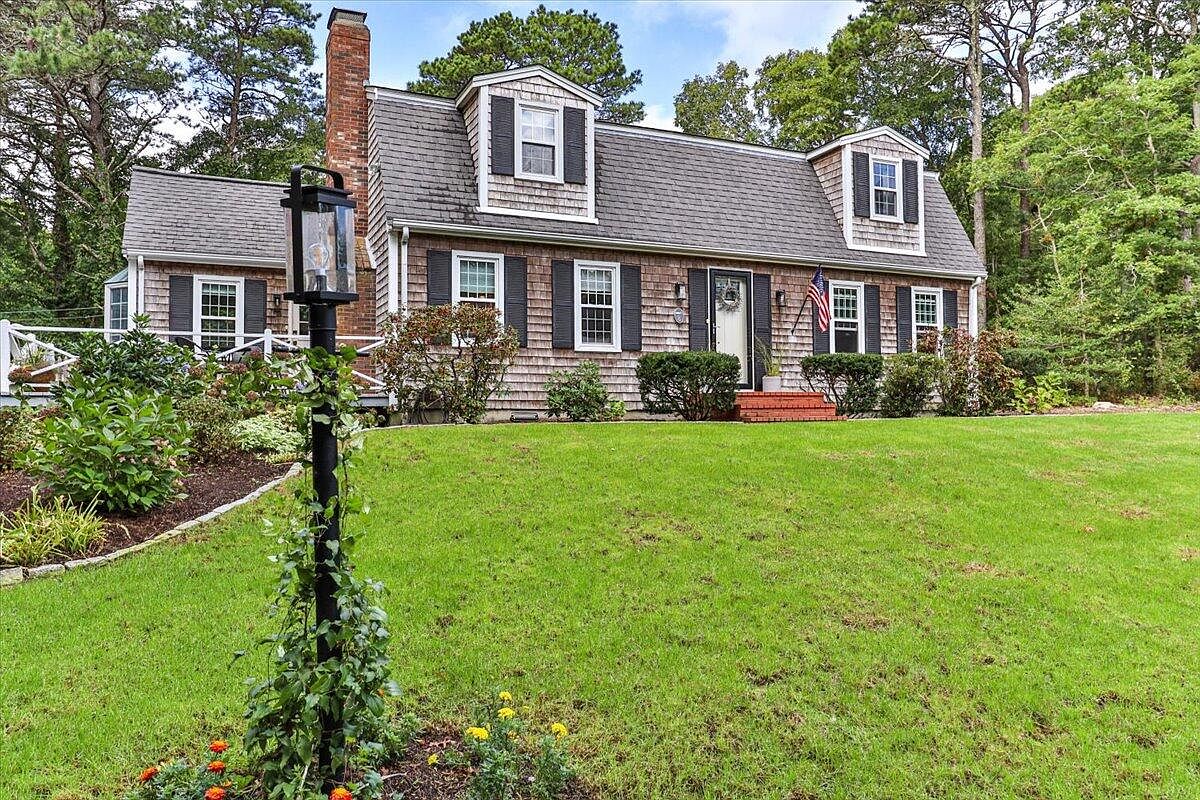 8 Dove Lane, Mashpee, MA 02649 Zillow