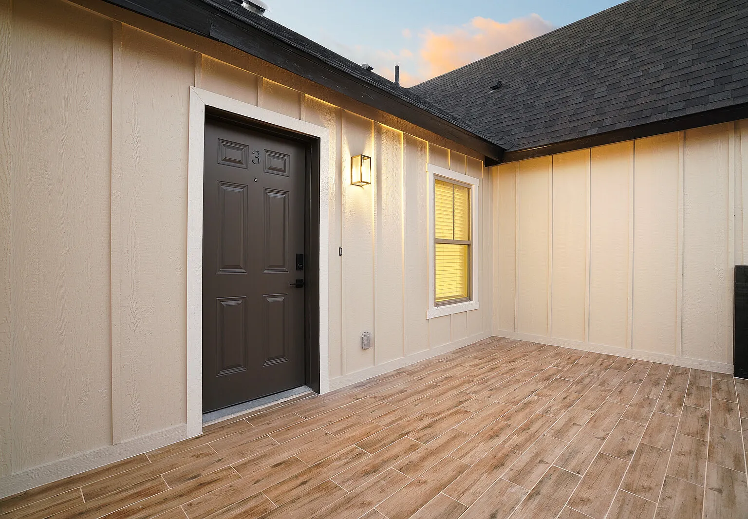 2 bed, 831 sqft, $1,700 — Photo 3