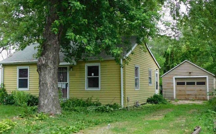 1st image of 641 Arbutus Ave
