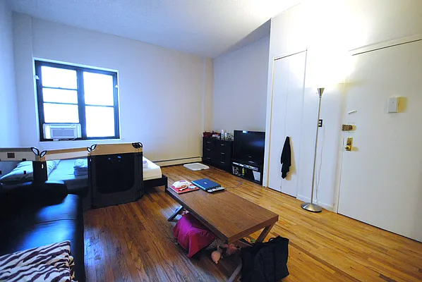 Rented by Bold New York | media 19