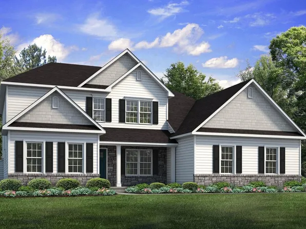 888 Fairway Dr, Easton, PA 18040