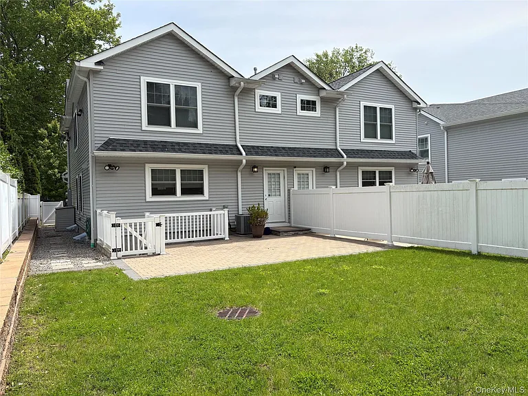 17B Dunes Ln #RIGHT — Photo 2