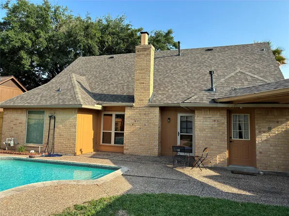 8810 Covent Garden St, Houston, TX 77031