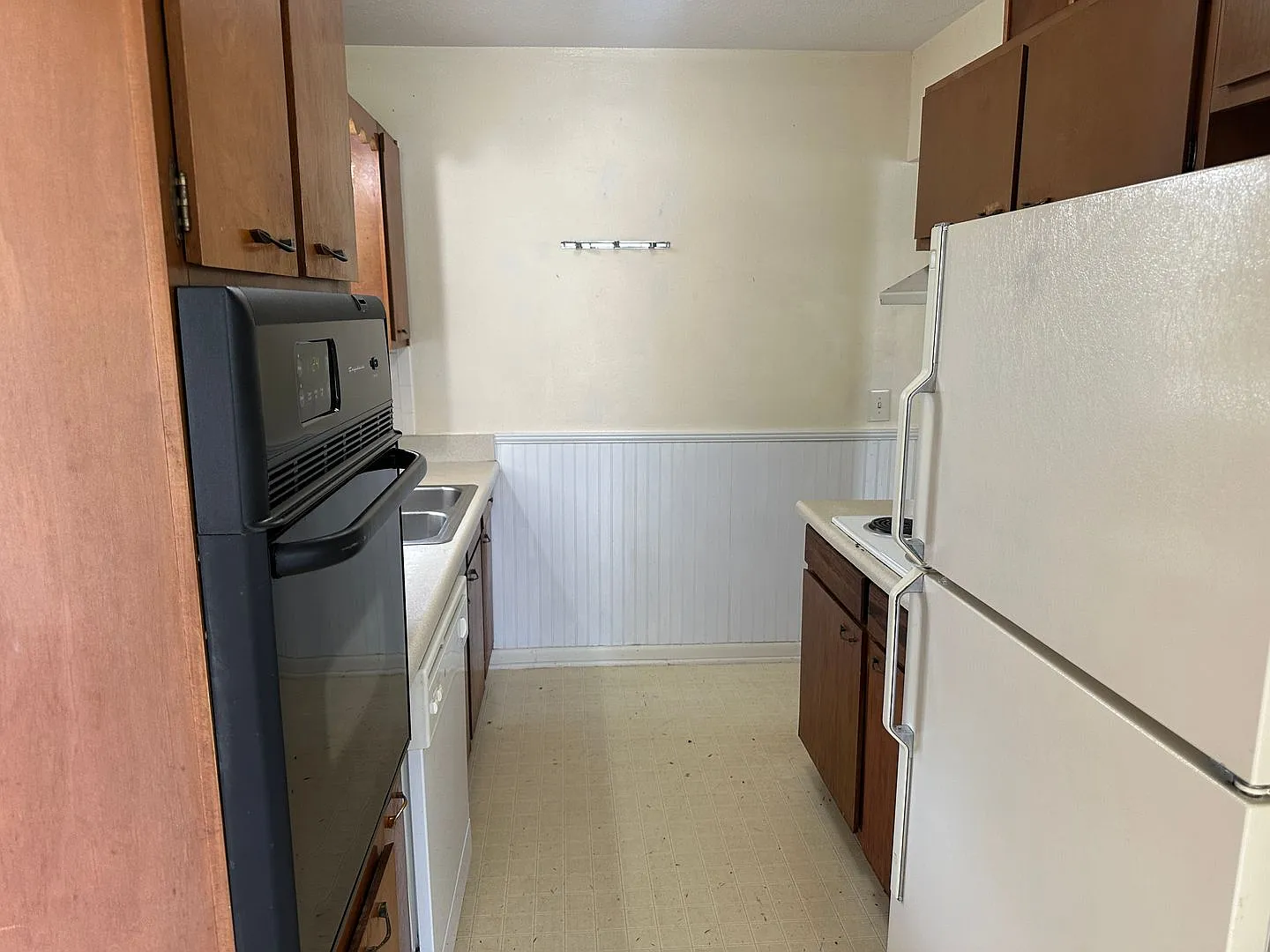 Convenient Leesburg Living Walk to Leesburg High School! — Photo 4