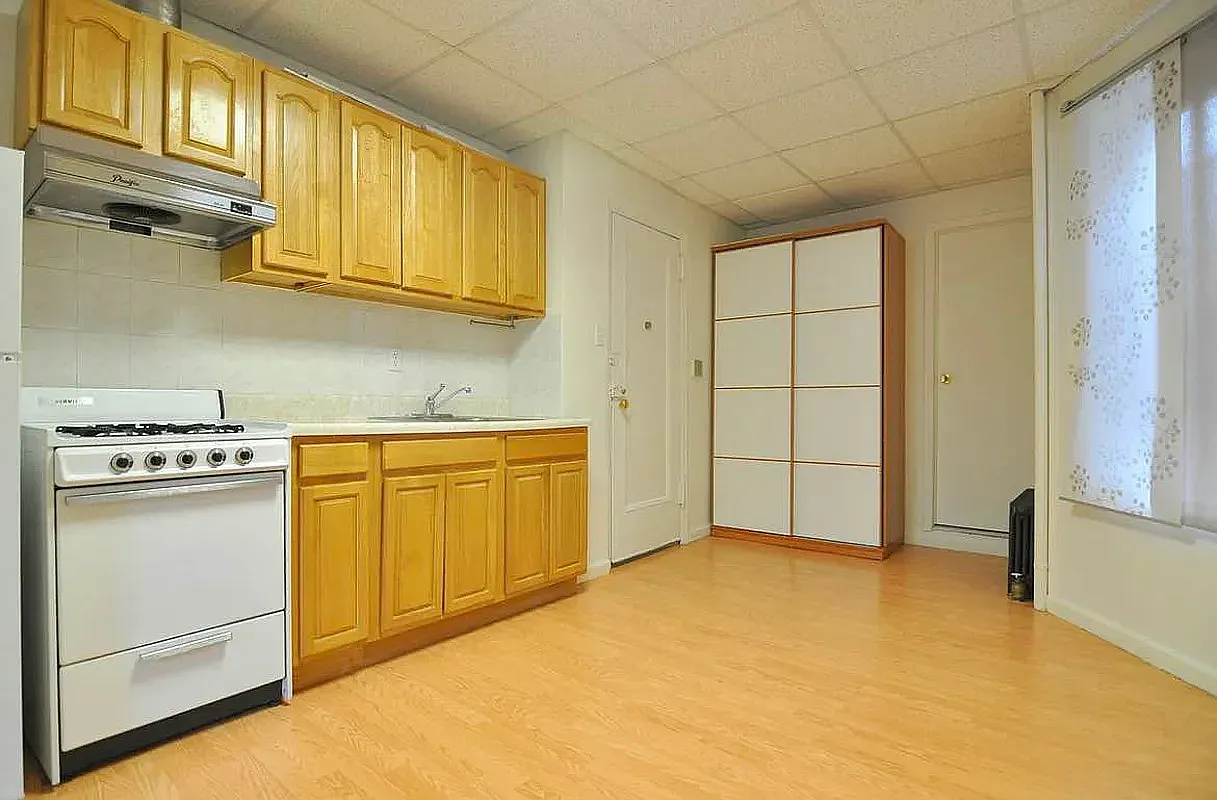 230 Mulberry Street 16