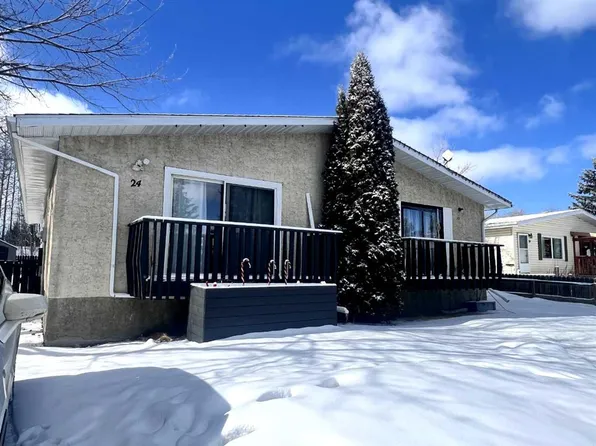 24 E 45 Street Cres, Sylvan Lake, AB T4S 1K7
