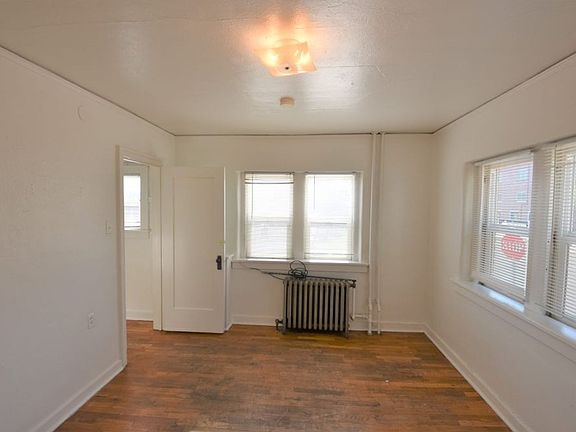 2nd image of 1145 Pennsylvania Ave APT 1