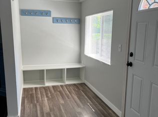 1025 6th St, Cosmopolis, WA 98537