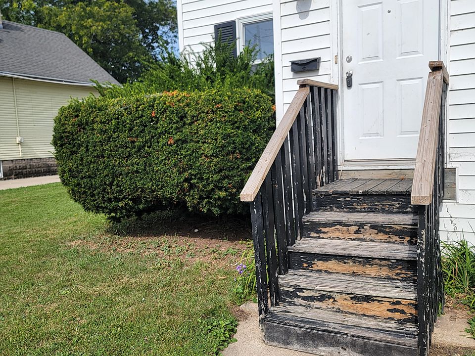 1st image of 318 Sterling Ave #2