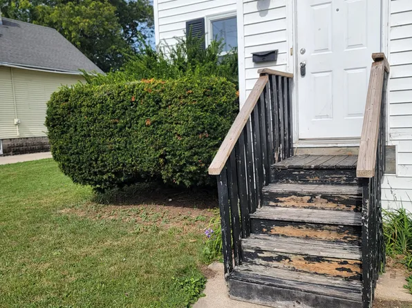 318 Sterling Ave #2, Oshkosh, WI 54901