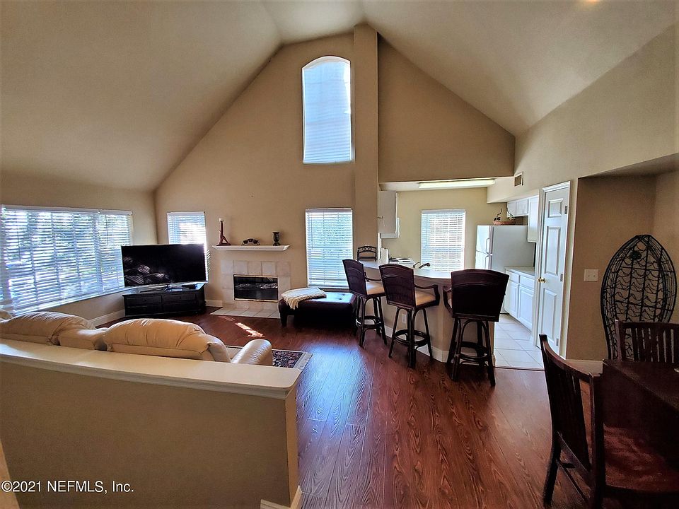 1st image of 13703 RICHMOND PARK Drive #1606