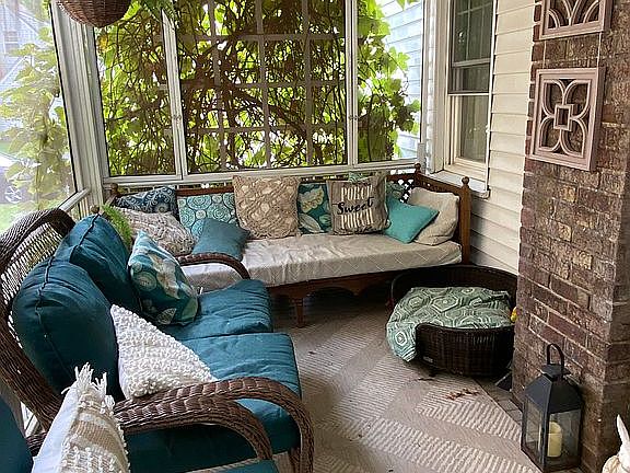 Screened porch 