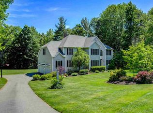 44 Stonebridge Dr, Chester, NH 03036