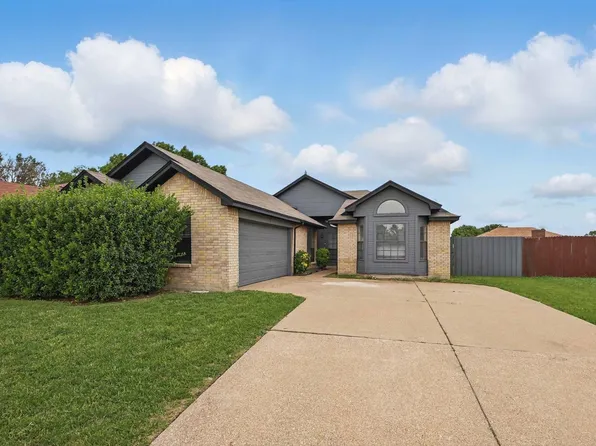 1507 Endicott Dr, Arlington, TX 76018