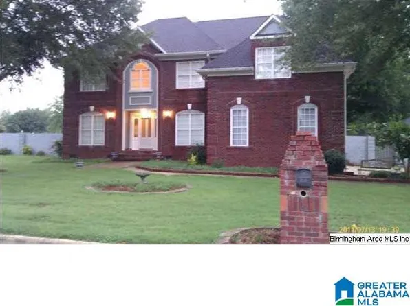 2003 Arrowhead Dr, Sylacauga, AL 35150