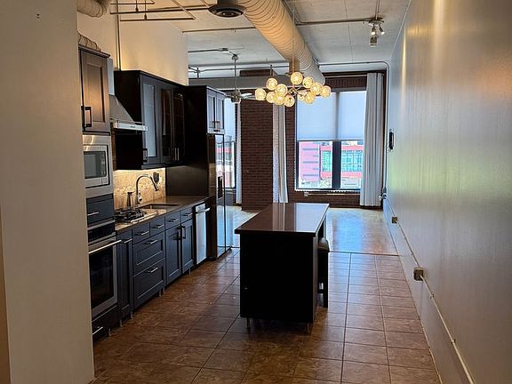 2nd image of 21 6th St #410