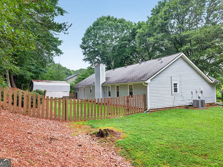 129 Springbrook Dr — Photo 42