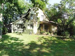 823 N 1750th Rd, Lawrence, KS 66049