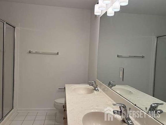 5th image of 1027 Dogwood Ct