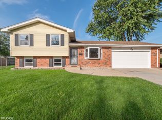 798 S Warrington Rd, Des Plaines, IL 60016