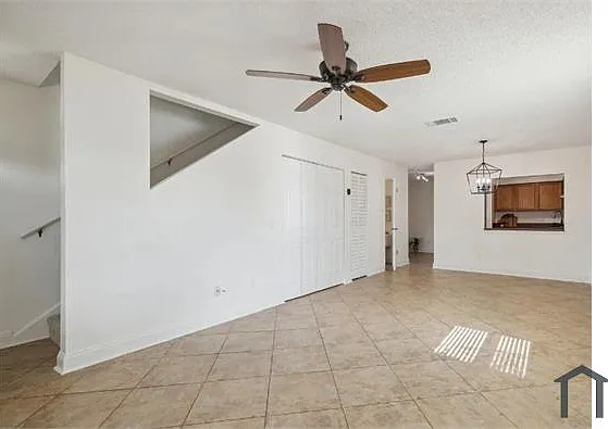 2 bed, 1224 sqft, $2,350 — Photo 3