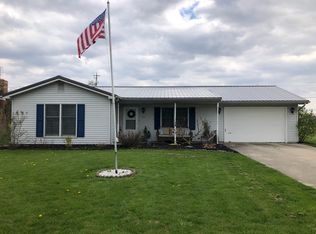 206 Richfield Ln, Geneva, IN 46740