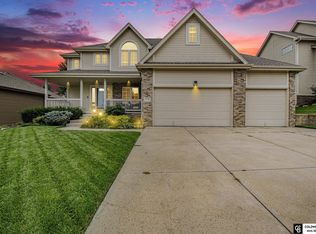 17316 Madison St, Omaha, NE 68135