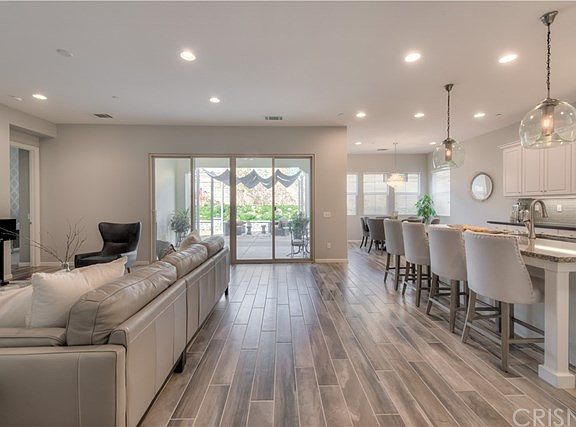 3rd image of 27619 Camellia Dr