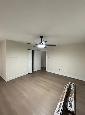 114 S Lakeside Dr — Photo 13